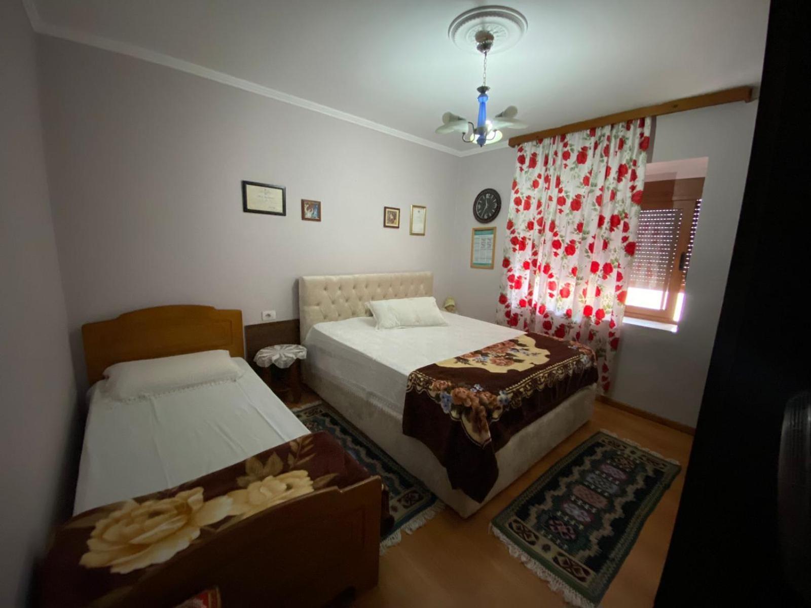 Kruja Shared Apartment Esterno foto